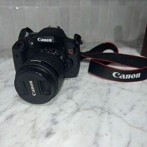 Canon EOS Rebel T6 DSLR Camera - Black